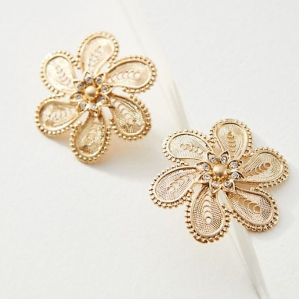 Anthropologie flower earrings NWT
